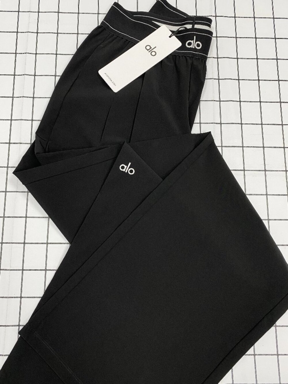 NWT🏷️ALO Yoga Suit Up Trouser Black Regular 30" Inseam Wide-Leg Pants✨ - Picture 4 of 9
